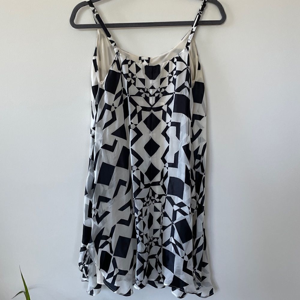 Alice + Olivia Rhi Printed Tiered Black and White Geometric Tank Dress XS - Picture 5 of 13